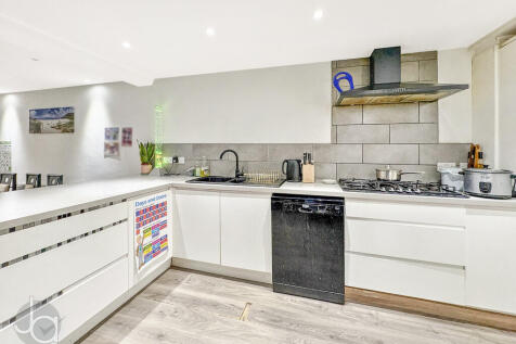 Photo 14-11-2025,...