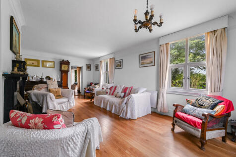 PT-FC(COL)-TheWhi...