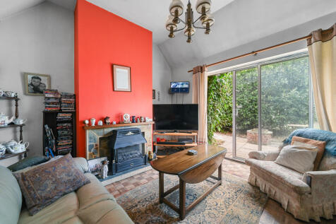 PT-FC(COL)-TheWhi...