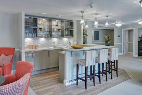 IN-HOUSE CAFE/BAR
