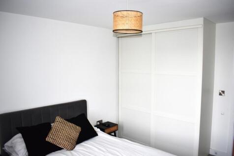 Master Bedroom/Fitted Wardrobes