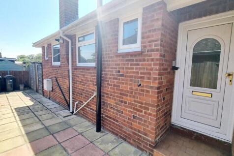 Entrance &amp; Side Gate