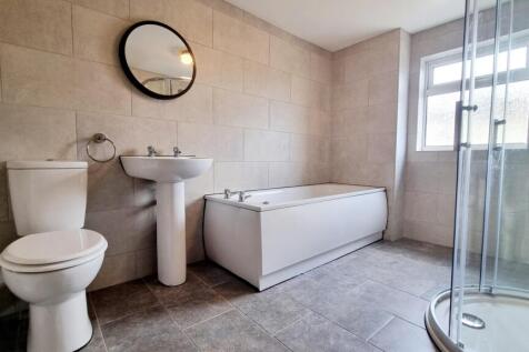 Bathroom Upstairs