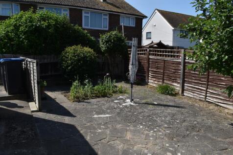 PRIVATE REAR GARDEN