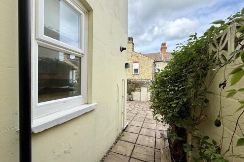 Rear Courtyard