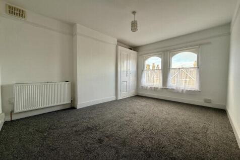 Lounge or Bedrom