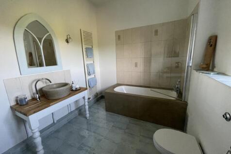 bath lav farm