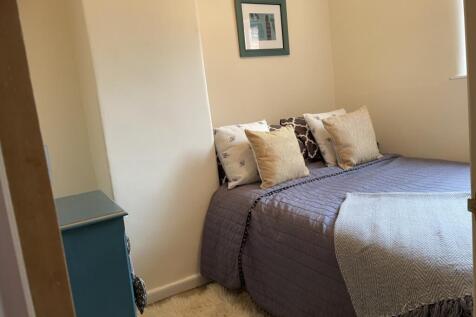 Mulberry st bed 22
