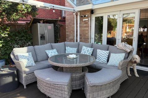 Manor Green garden 5