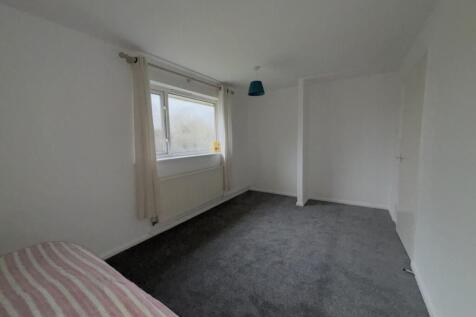 Drayton close 2