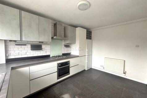 Kitchen/Breakfast Area