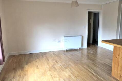Lounge/Kitchen
