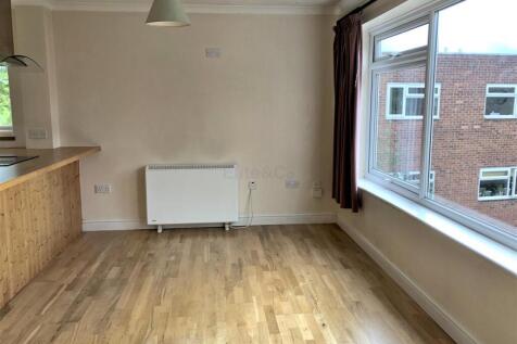 Lounge/Kitchen