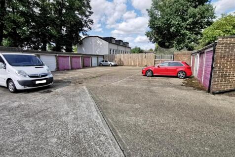 Garages/Parking