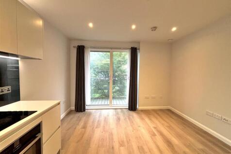 Lounge Kitchen