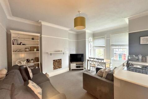 Lounge/Kitchen