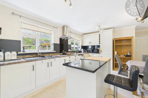 Kitchen/Breakfast Rm