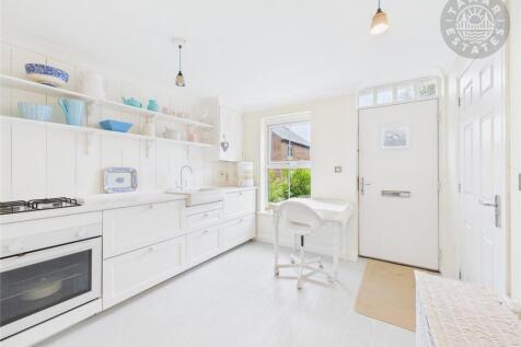 Kitchen/Breakfast Rm