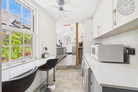 Kitchen/Breakfast Rm