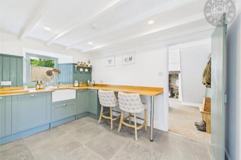 Kitchen/Breakfast Rm