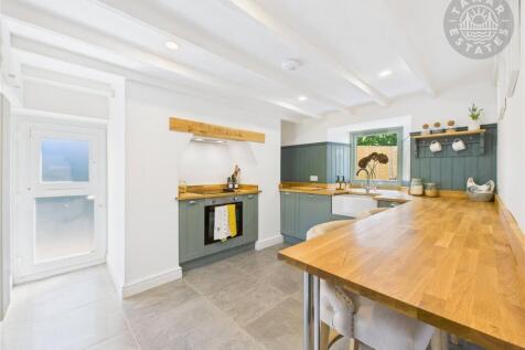Kitchen/Breakfast Rm
