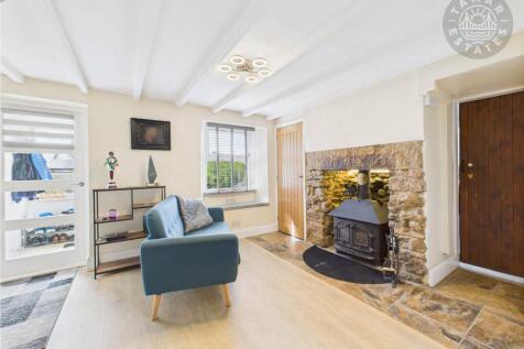 Living/Sitting Room
