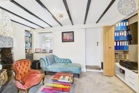 Living/Sitting Room