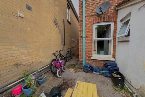 Property Image 8