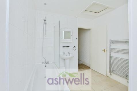 pbox-bathroom-344897.JPG