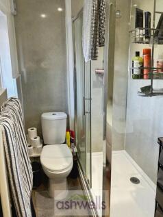 pbox-bathroom-347362.jpeg