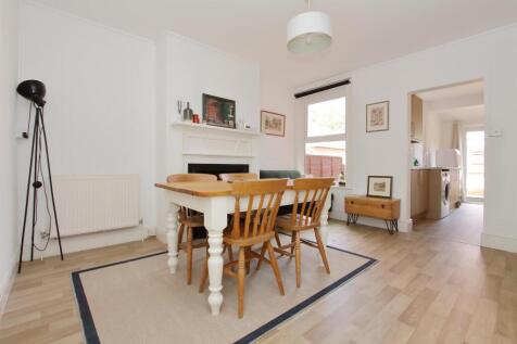 73 eastfield rd ph13.JPG