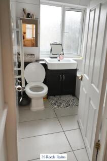 Toilet 1st Floor