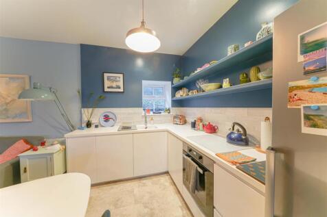Kitchen1.jpg