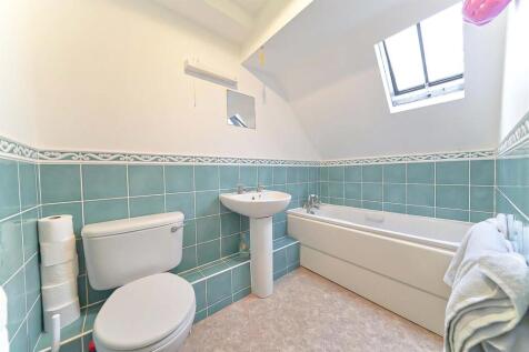 Bathroom.jpg