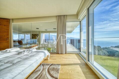 Villa_Oliva_bedroom_1