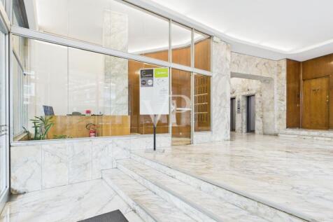 Ingresso Concierge e ascensori