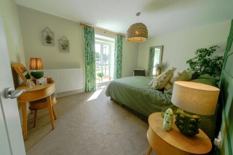 Show Home Image