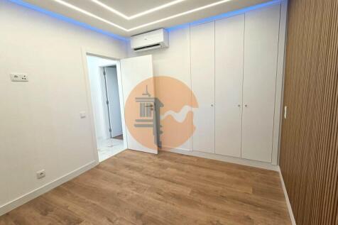 Room #apartment #t2 #quarteira #seaview