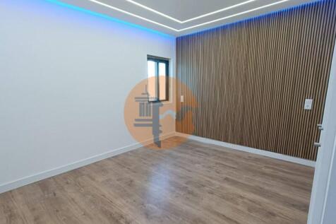 Room #apartment #t2 #quarteira #seaview
