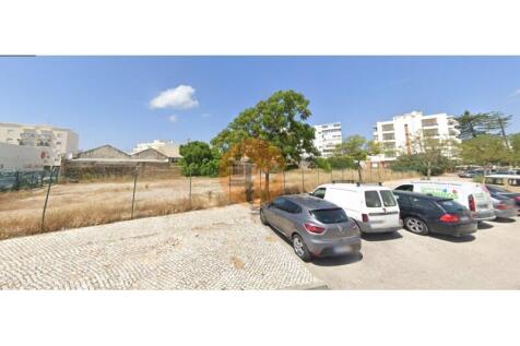 Urban land for construction of 3 buildings - Riverside - Olhão