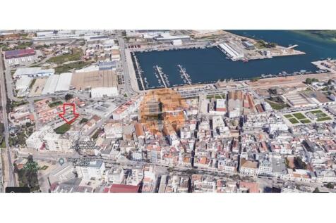 Urban land for construction of 3 buildings - Riverside - Olhão