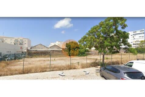 Urban land for construction of 3 buildings - Riverside - Olhão