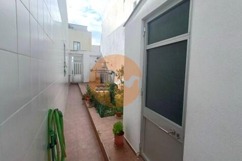 Backyard #house #3bedroom #downtown #olhao #casasdosotavento