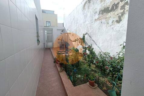 Backyard #house #3bedroom #downtown #olhao #casasdosotavento