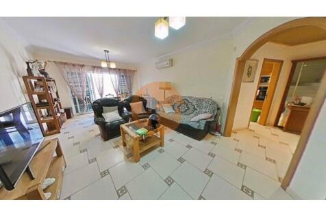 Moradia T5, logradouro, cave e garagem em Olhão #casasdosotavento#