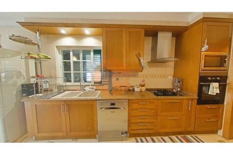 Moradia T5, logradouro, cave e garagem em Olhão #casasdosotavento#