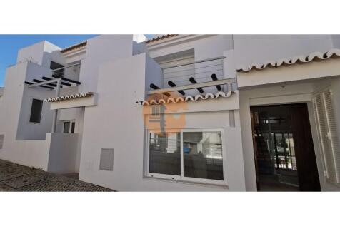 #CasasdoSotavento #Carveiro #Lagoa #Portugal #Algarve #CasasdoSotaventoOlhão #MoradiaRenovada
