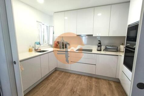 Kitchen #t2 #condominium #pool #olhao #casasdosotavento