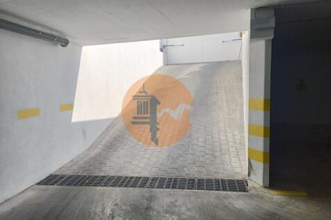 Parking #t2 #condominium #pool #olhao #casasdosotavento