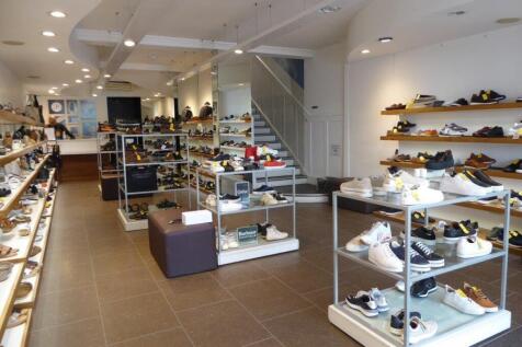 P1040001_Rear GF.jpg